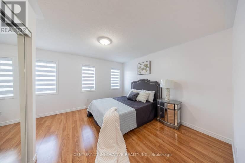 54 Carpendale Crescent — photo 33 of 40