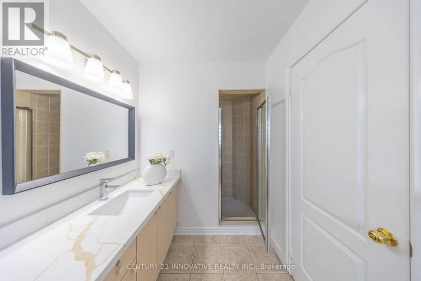 54 Carpendale Crescent — photo 37 of 40