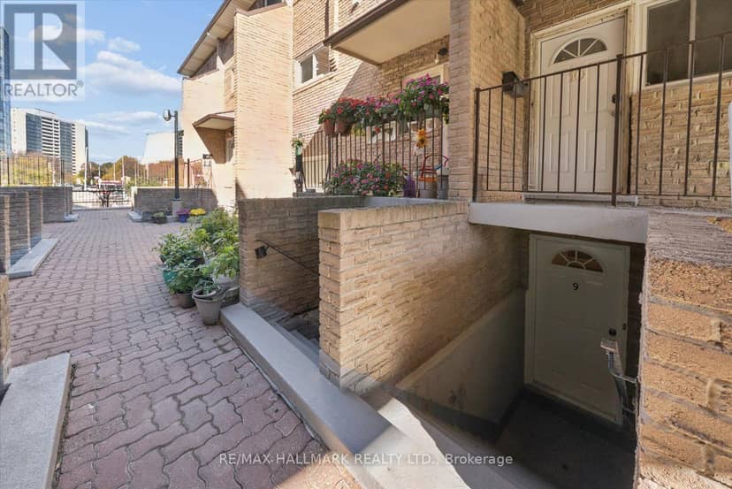 9 - 91 Muir Drive, Toronto, photo 6