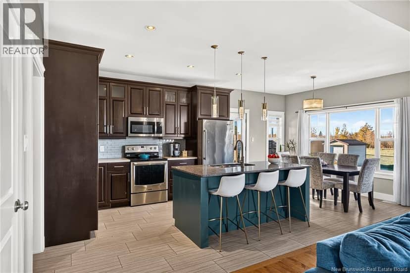81 Harbour View — photo 9 of 40