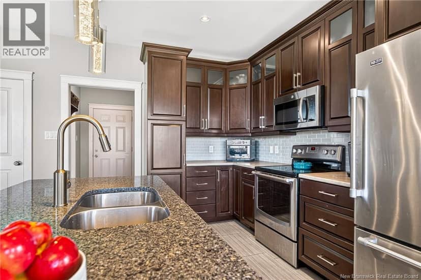 81 Harbour View — photo 12 of 40