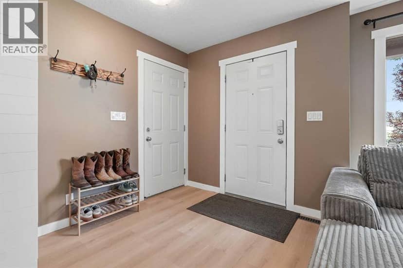 47 N 1 Street E, Magrath, photo 4