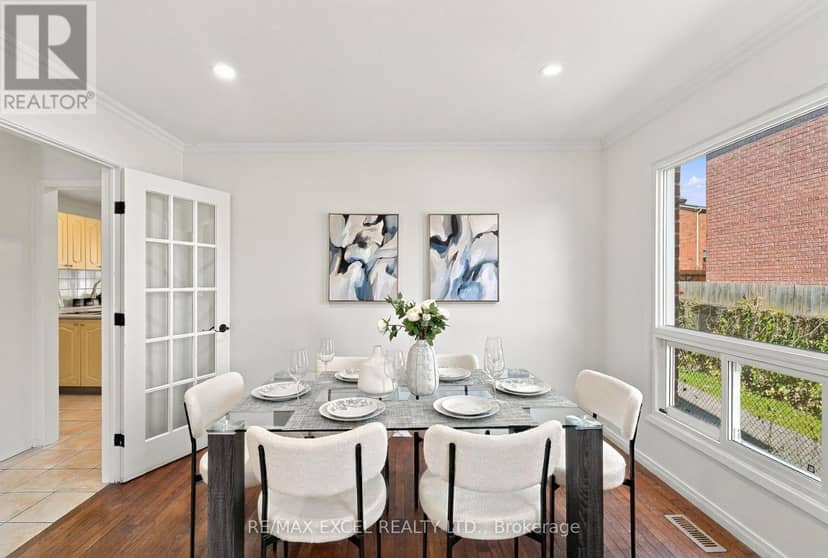97 Tangmere Crescent — photo 9 of 40
