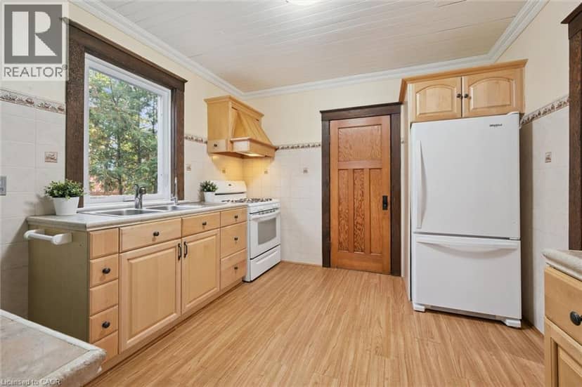 21 BRAUN Street — photo 17 of 40