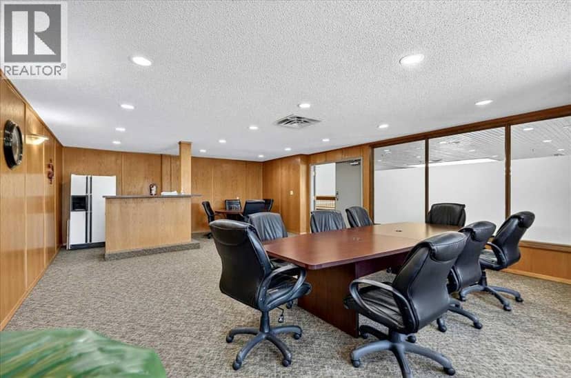 118, 2425 90 Avenue SW — photo 37 of 40