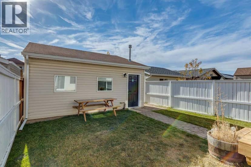140 Prestwick Villas SE — photo 32 of 40