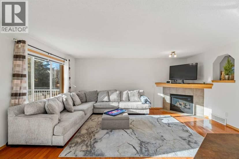 116 Tuscany Ravine Crescent NW, Calgary, photo 2