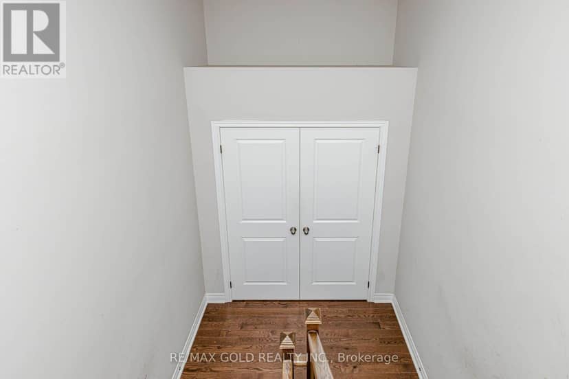 3 Dale Meadows Road — photo 21 of 40