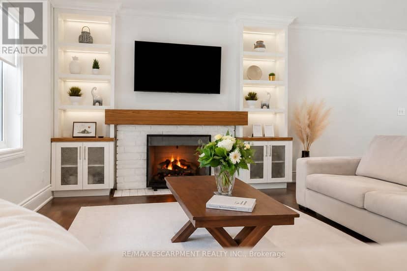 270 Poplar Drive, Burlington, photo 6