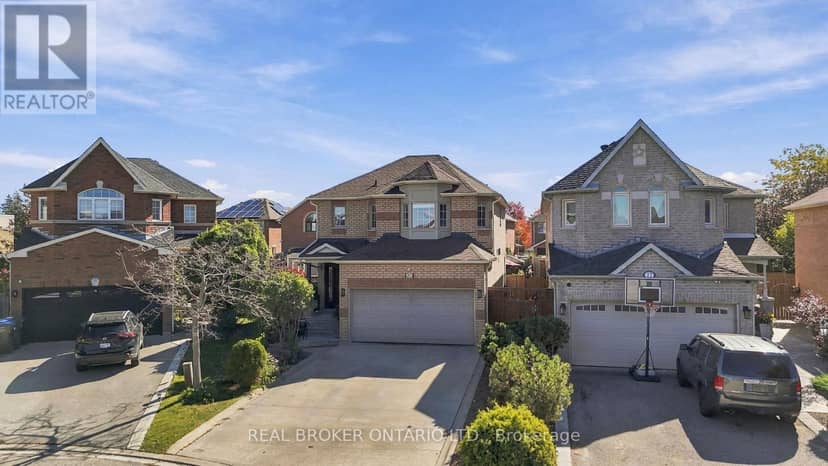 20 Kendra Court, Brampton, photo 2