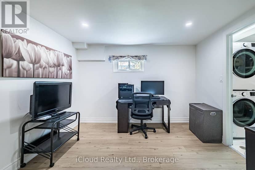 59 - 479 Ontario Street N — photo 29 of 40