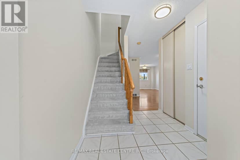 97 - 59 Corey Circle — photo 14 of 35