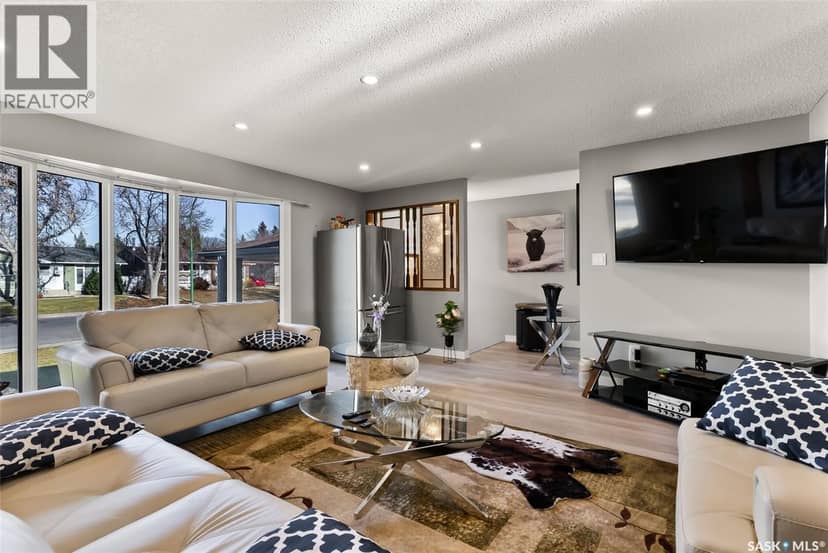 31 Rink AVENUE — photo 7 of 40