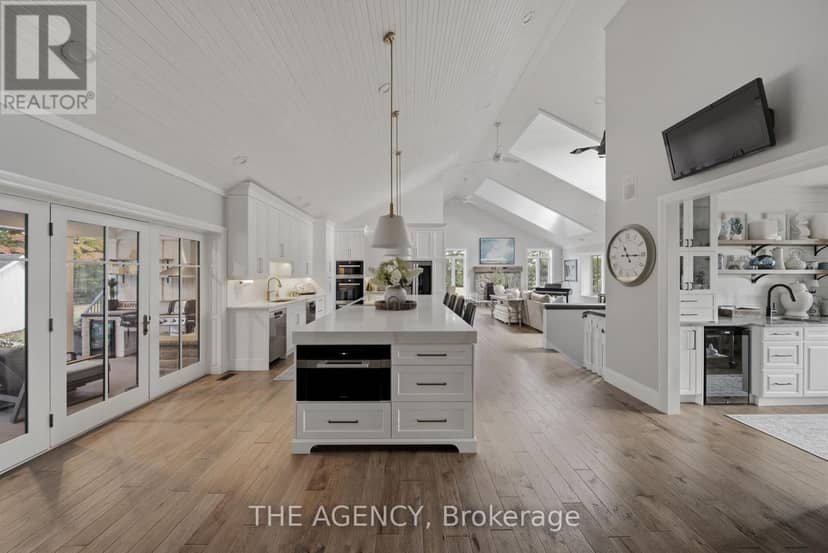 16 Kraft Drive — photo 11 of 38