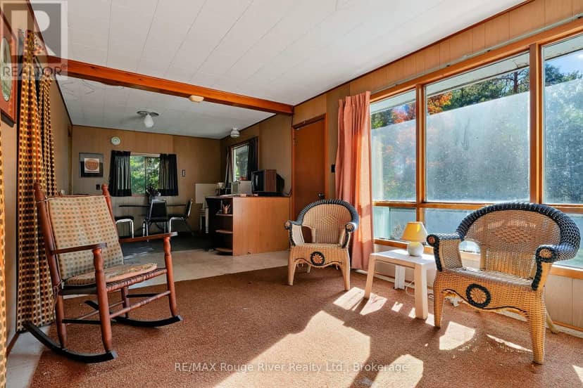 8999 Glendale Drive — photo 11 of 36