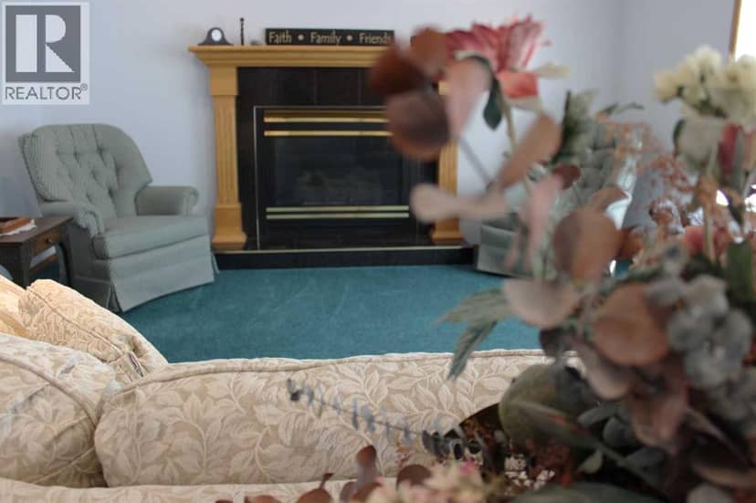 87 Parkland Close E — photo 23 of 40