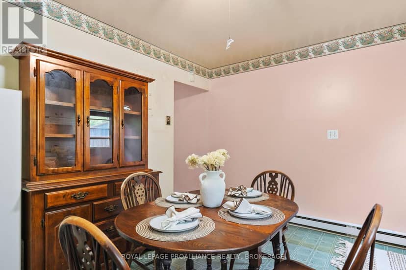 23 - 4427 Bath Road — photo 9 of 31