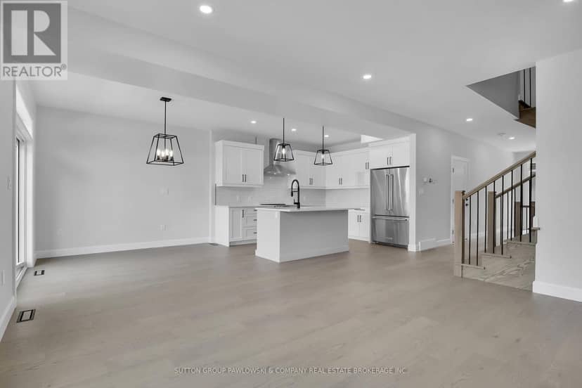 5 - 414 Old Wonderland Road — photo 9 of 25