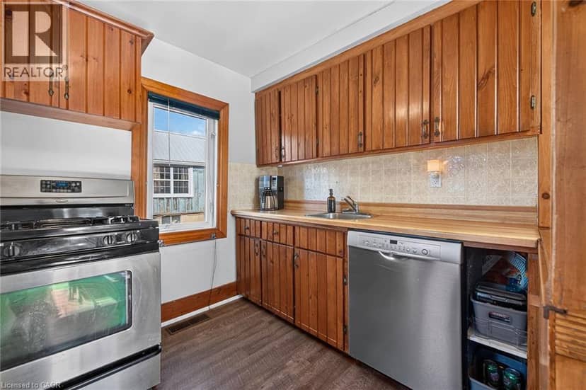 909 TAMARAC Street — photo 10 of 40