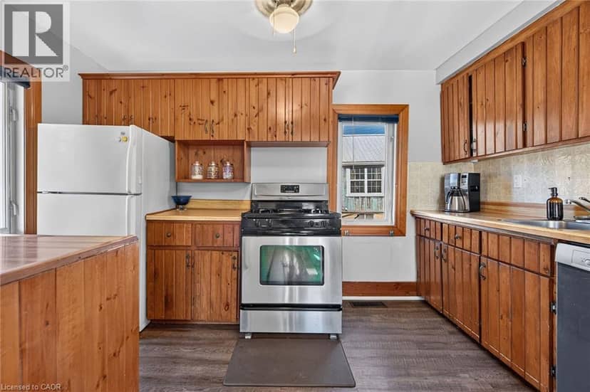 909 TAMARAC Street — photo 11 of 40