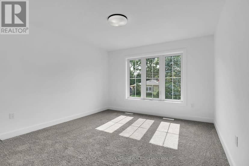 7 - 414 Old Wonderland Road — photo 19 of 22