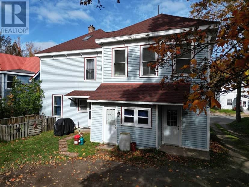 38 VICTORIA Street — photo 32 of 35