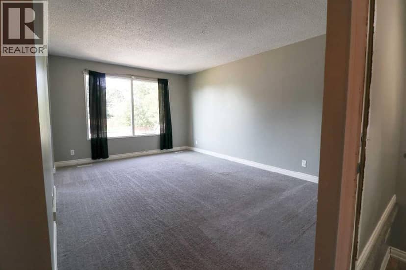 71 Laval Boulevard W, Lethbridge, photo 4
