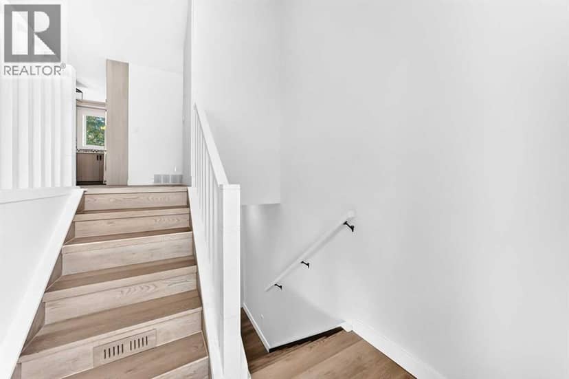 856 Rundlecairn Way NE — photo 15 of 29