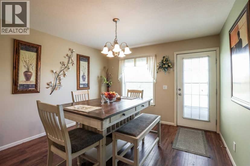 29 Chartwell Place SE — photo 18 of 36