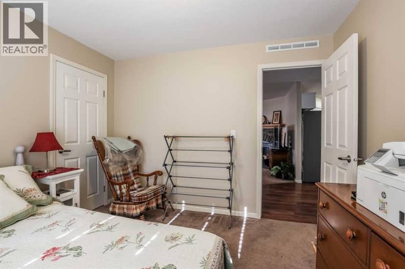 29 Chartwell Place SE — photo 21 of 36