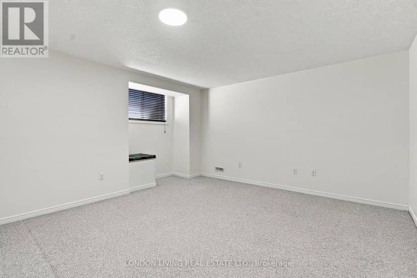 31 - 1625 Purser Street — photo 32 of 40