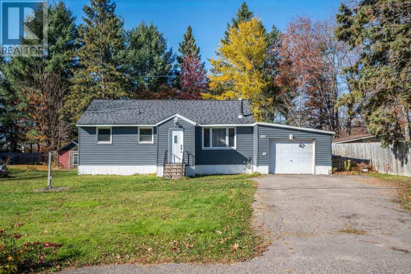 246 Old Highway 17 N, Sault Ste. Marie, photo 3