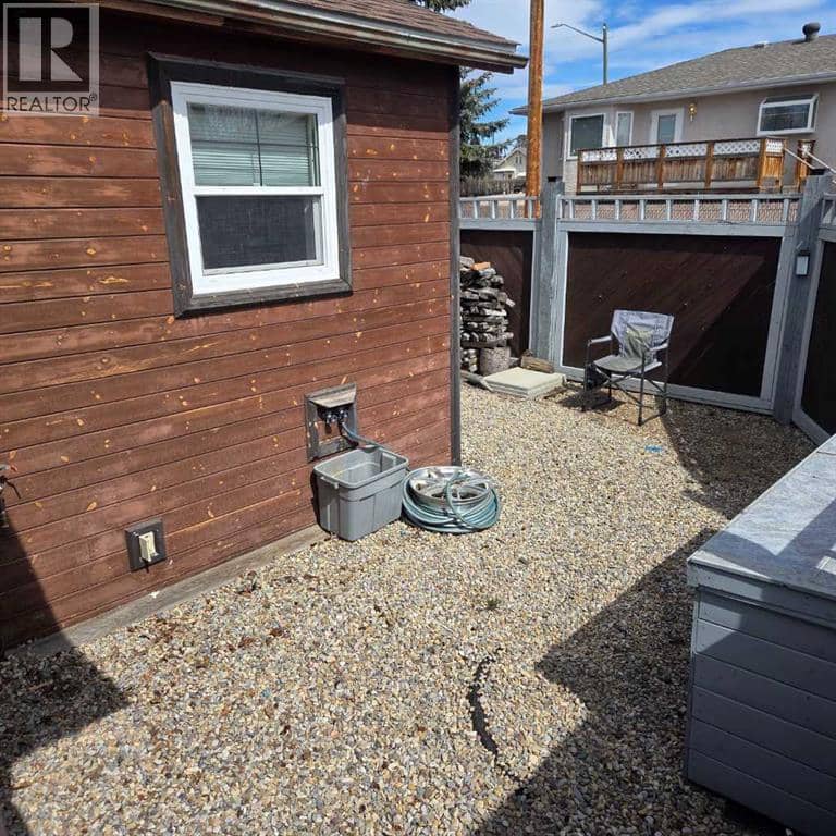 5015 8 Avenue — photo 31 of 40