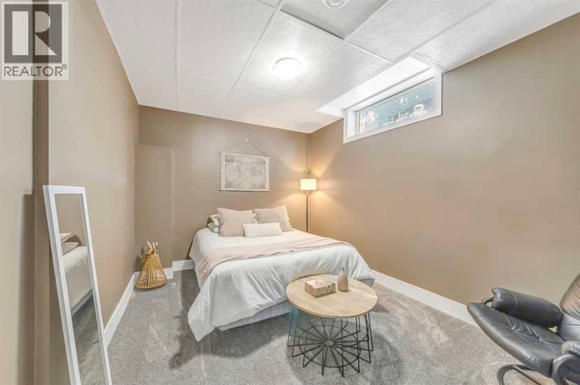 2503 43 Avenue — photo 24 of 40