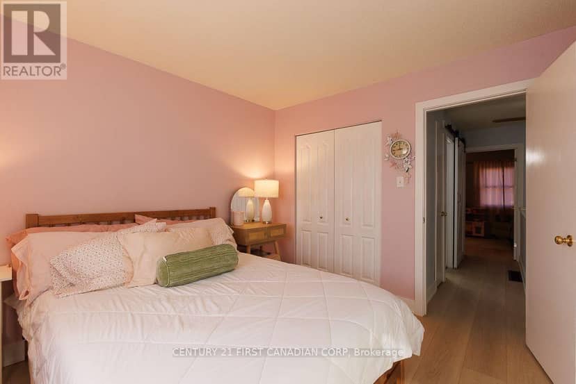 13 - 1104 Southdale Road E — photo 15 of 28