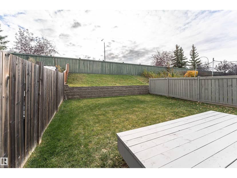 51 Vaughn Av — photo 10 of 40
