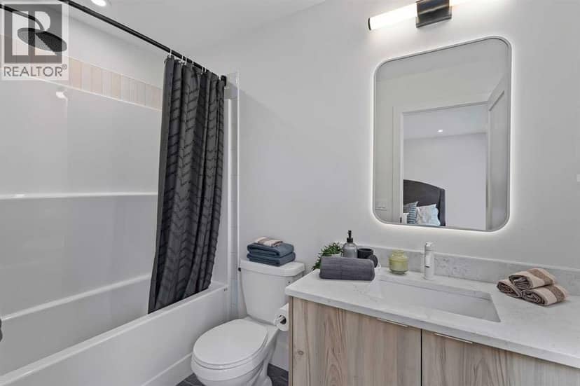 7158 Rangeview Avenue SE, Calgary, photo 6