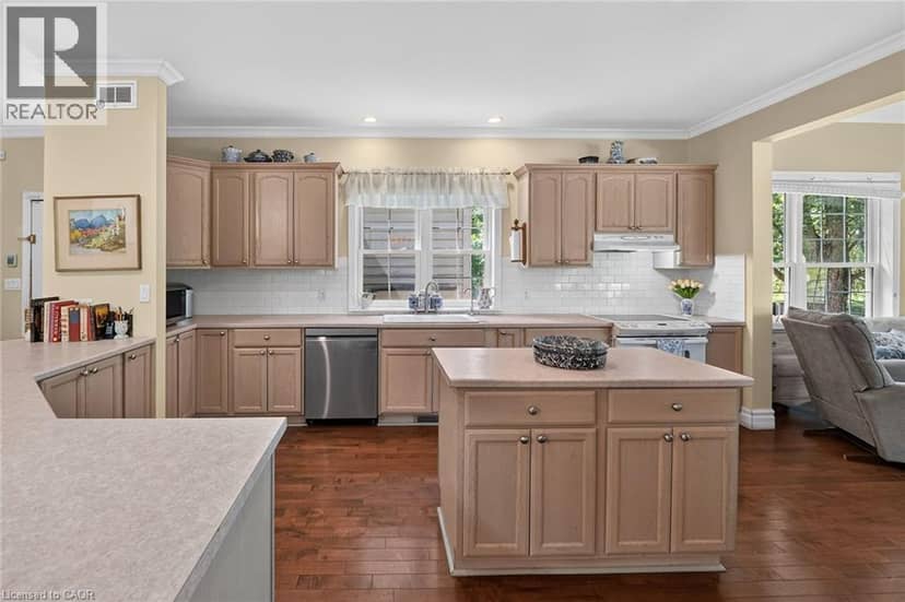 413 8th Concession Rd Enr, Norfolk, photo 8