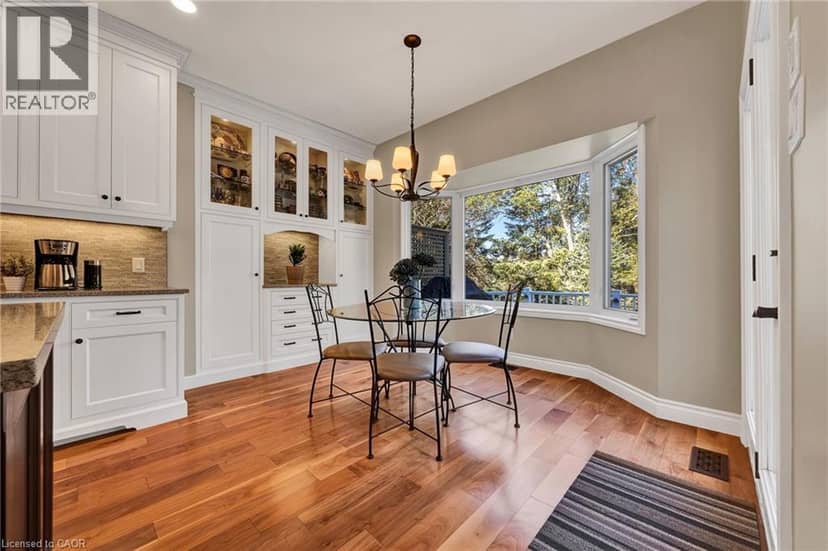 10 MEADOW HEIGHTS Drive — photo 9 of 40