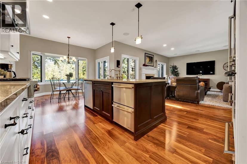10 MEADOW HEIGHTS Drive — photo 11 of 40