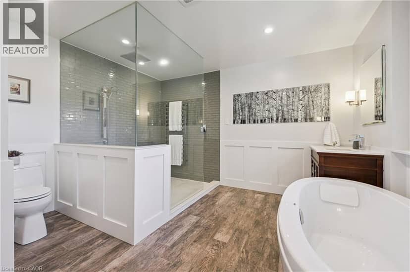 44 BREWSTER Place — photo 33 of 40