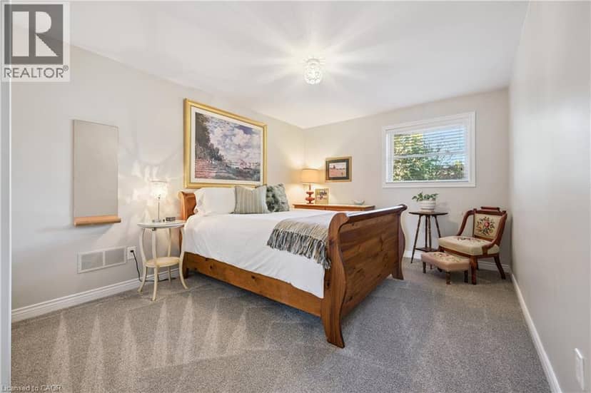 44 BREWSTER Place — photo 35 of 40