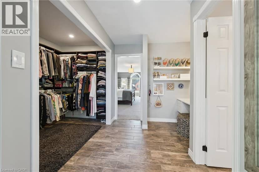 44 BREWSTER Place — photo 29 of 40