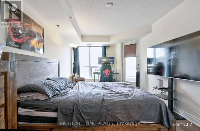 312 - 760 Sheppard Avenue W — photo 14 of 18