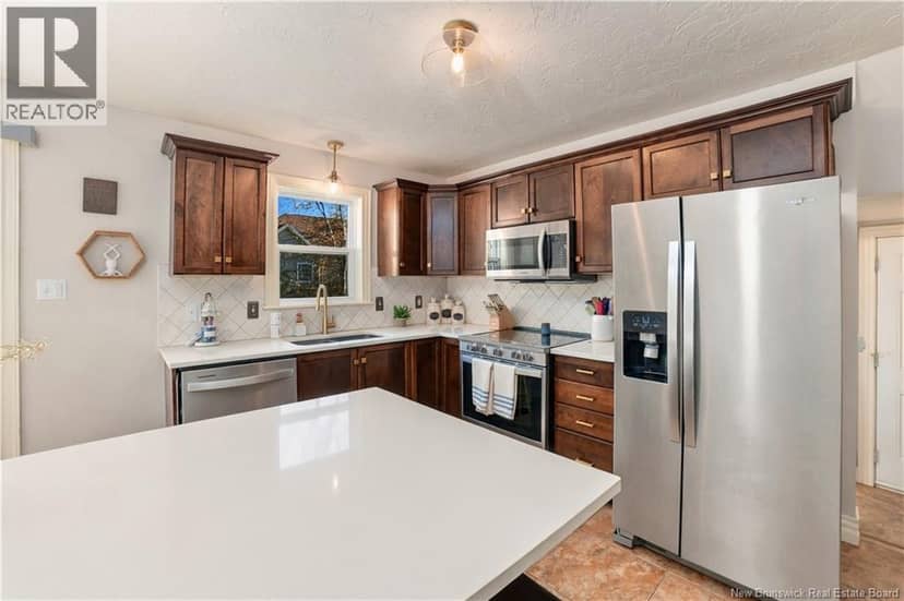 131 Teaberry Avenue — photo 9 of 40