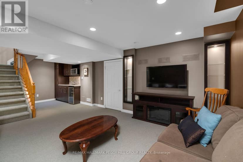 95 Madelaine Drive — photo 14 of 24