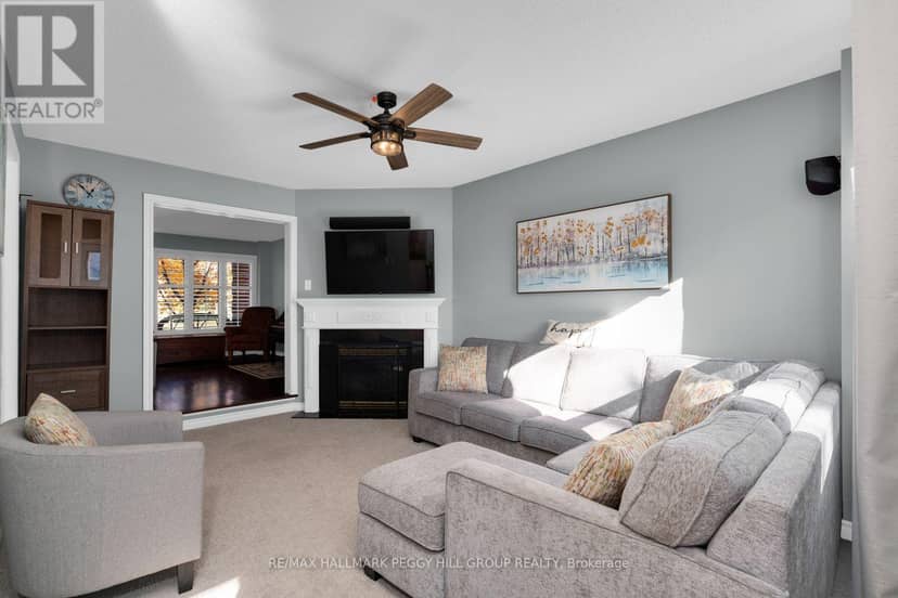 95 Madelaine Drive, Barrie, photo 2