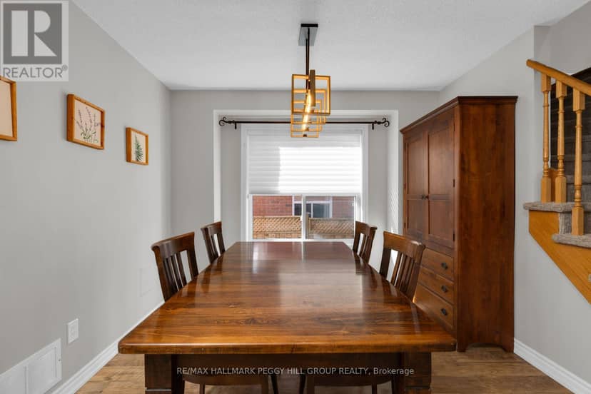 95 Madelaine Drive, Barrie, photo 4