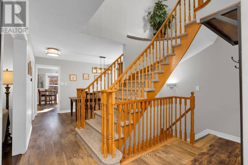 95 Madelaine Drive, Barrie, photo 6