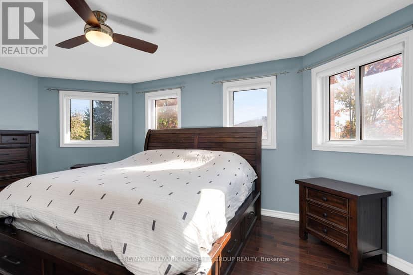 95 Madelaine Drive, Barrie, photo 8